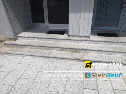 Produkt Cleanexan Pur zur Absäuerung von Schmutz und Rostflecken auf Granit